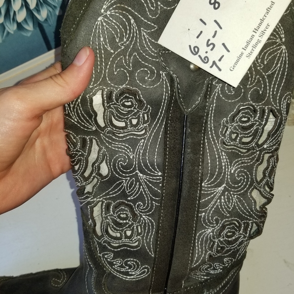 NWT grey cowgirl boots real leather - Picture 3 of 7